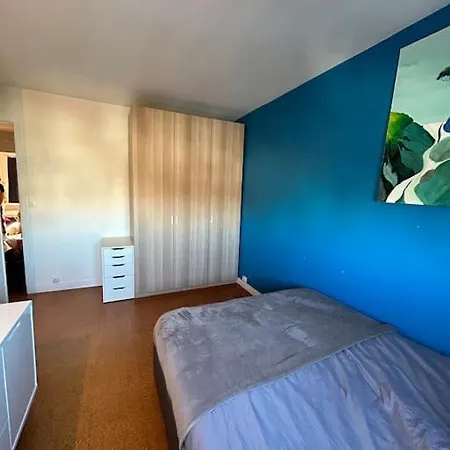 Familial Apartment Montreuil (Seine-Saint-Denis)
